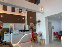 คลินิกทันตกรรมอรุณโรจน์ ชัยพรวิถี - Arunroj Dental Clinic Chaiyaphonwithi Top Dentists for Dental Implant and Orthodontic