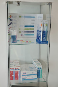 Healteeth Dental Clinic 好康牙科
