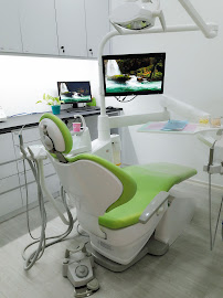 Q&M Dental Clinic - SS2 & CS TAN (Invisalign Braces Provider)