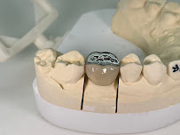 DING DENTAL CLINIC TROPICANA AVENUE (INVISALIGN PROVIDER,隐适美矫正)