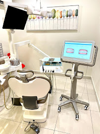 Uptown Dental Surgery - Dr. CK Sia, BDS(Adelaide)