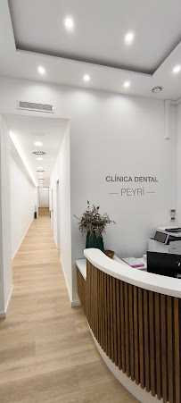 Clínica Dental Peyrí | Clínica Dental de Urgencias en Barcelona