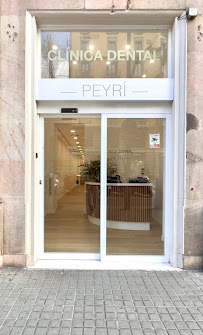 Clínica Dental Peyrí | Clínica Dental de Urgencias en Barcelona
