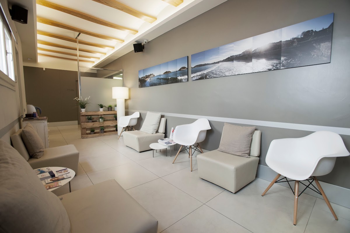 Clínica Implantològica en Barcelona | AHOA - dental clinic in Barcelona, Spain