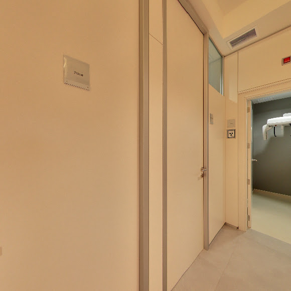 Clinica Dental Caser Barcelona - Diagonal