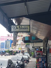 คลินิกหมอน้ำ Dental Square