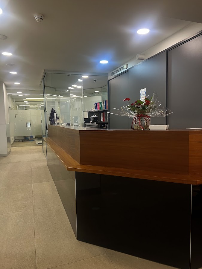 Dental Clinic Policlínica Médico Dental Roma dental clinic in Barcelona