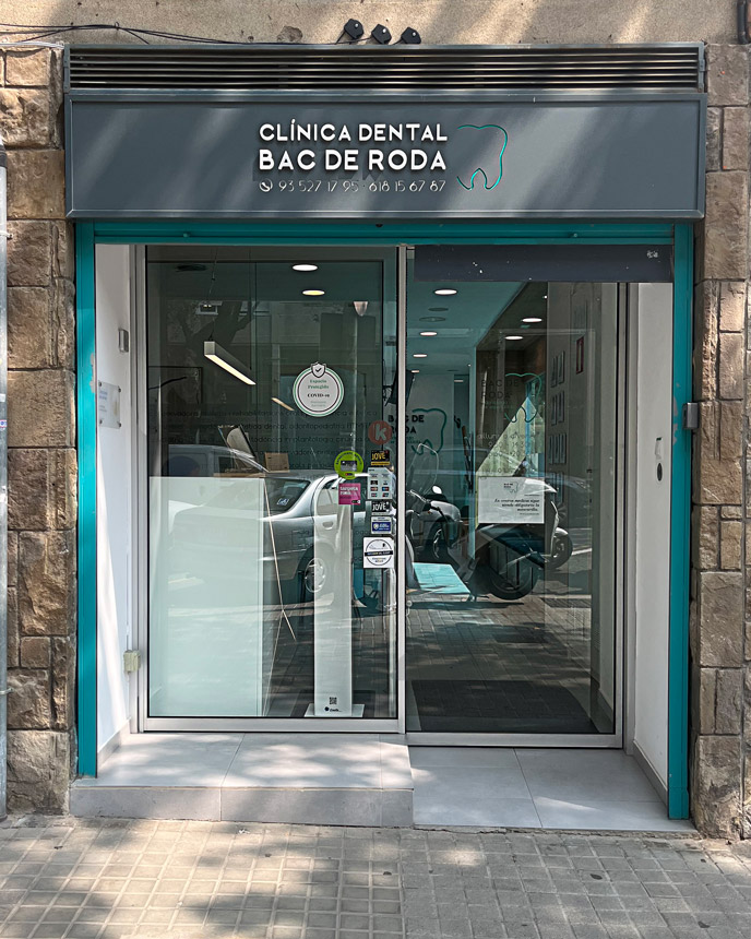 Clínica Dental Bac de Roda - dental clinic in Barcelona, Spain