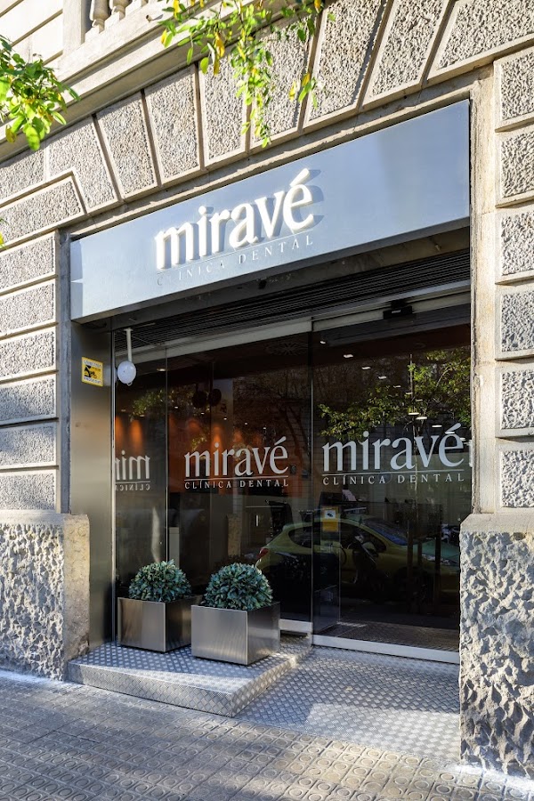 Clínica Dental Miravé - Travessera - dental clinic in Barcelona, Spain