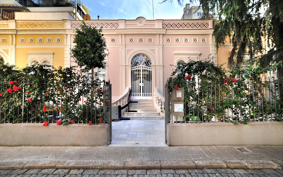 Clínica Dental Puyuelo: Dentistas en Barcelona - dental clinic in Barcelona, Spain