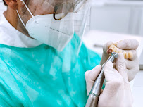 Clínica Dental Roig Espona Clinic | Dentista en Poble Nou
