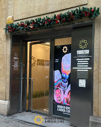 Advanced Dental & Medical Clinic · Implantes, Carillas, Alineadores Invisalign · English & Russian spoken
