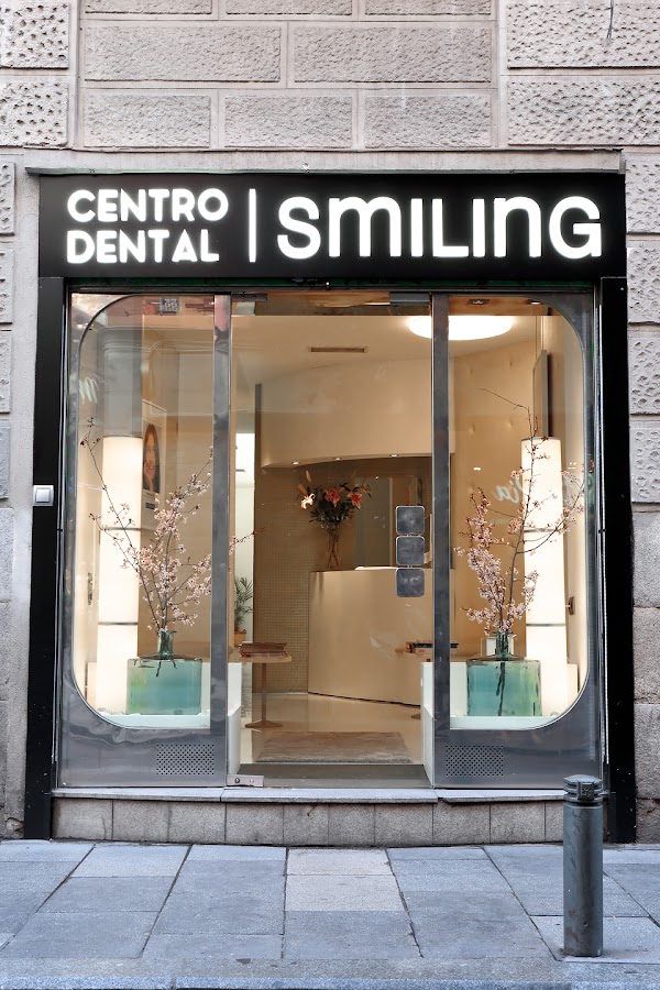 CENTRO DENTAL SMILING - dental clinic in Madrid, Spain
