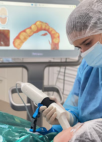 Clínica Dental De la Plaza