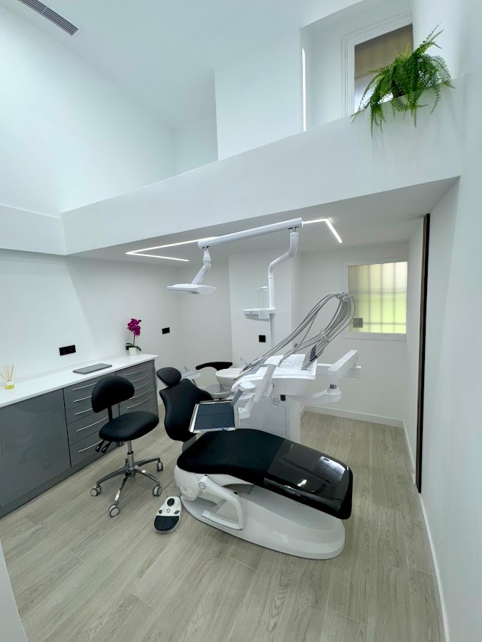 Clínica Dental Orquídea - dental clinic in Madrid, Spain