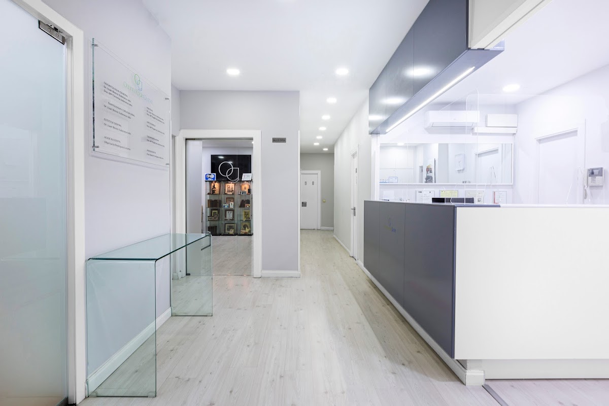 Odontología Global (Clínica Dres. Subirana) - dental clinic in Madrid, Spain
