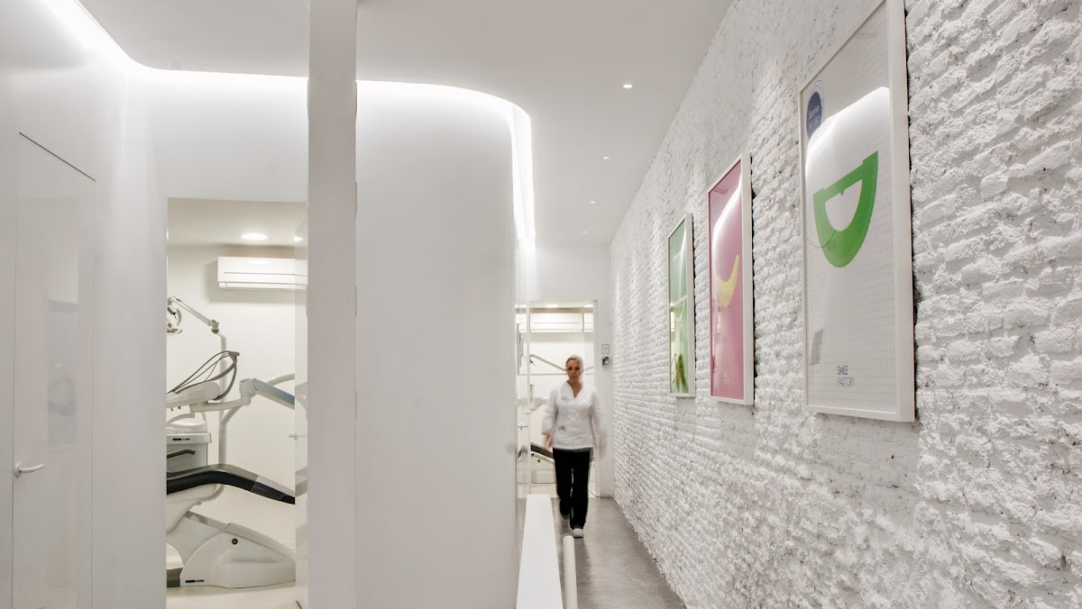 Advanced Dentistry SMILE FACTORY - dental clinic in Madrid, Spain