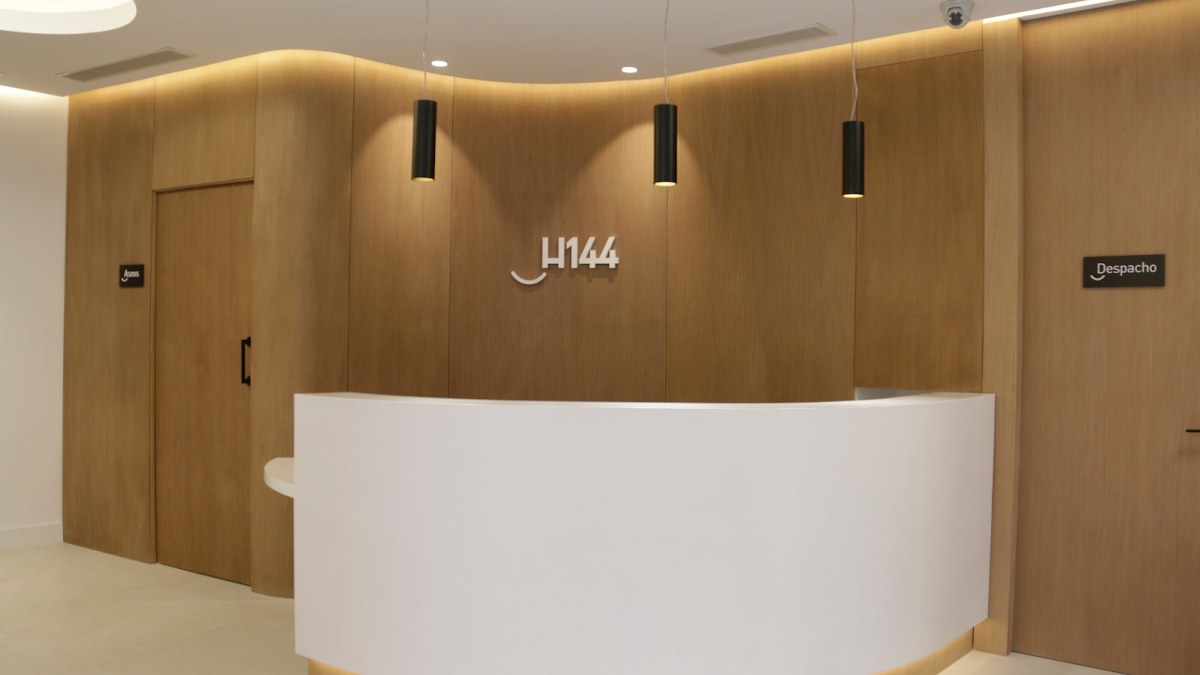 Clínica Dental H144 - dental clinic in Madrid, Spain