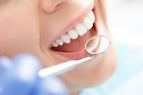 Clínica Dental Reina Victoria 66