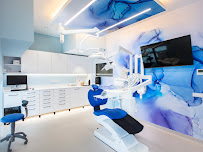 Clínica Dental Reina Victoria 66