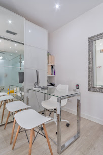 Centro Dental Internacional. Implantes dentales. Ortodoncia. Estetica dental. Odontopediatra.Blanqueamiento. Carillas