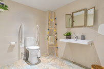 Centro Dental Internacional. Implantes dentales. Ortodoncia. Estetica dental. Odontopediatra.Blanqueamiento. Carillas