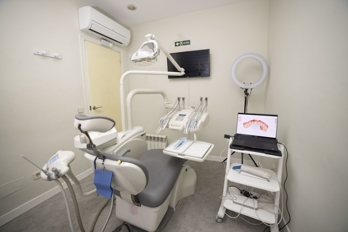 Dentologies - Clínica dental Madrid - dental clinic in Madrid, Spain