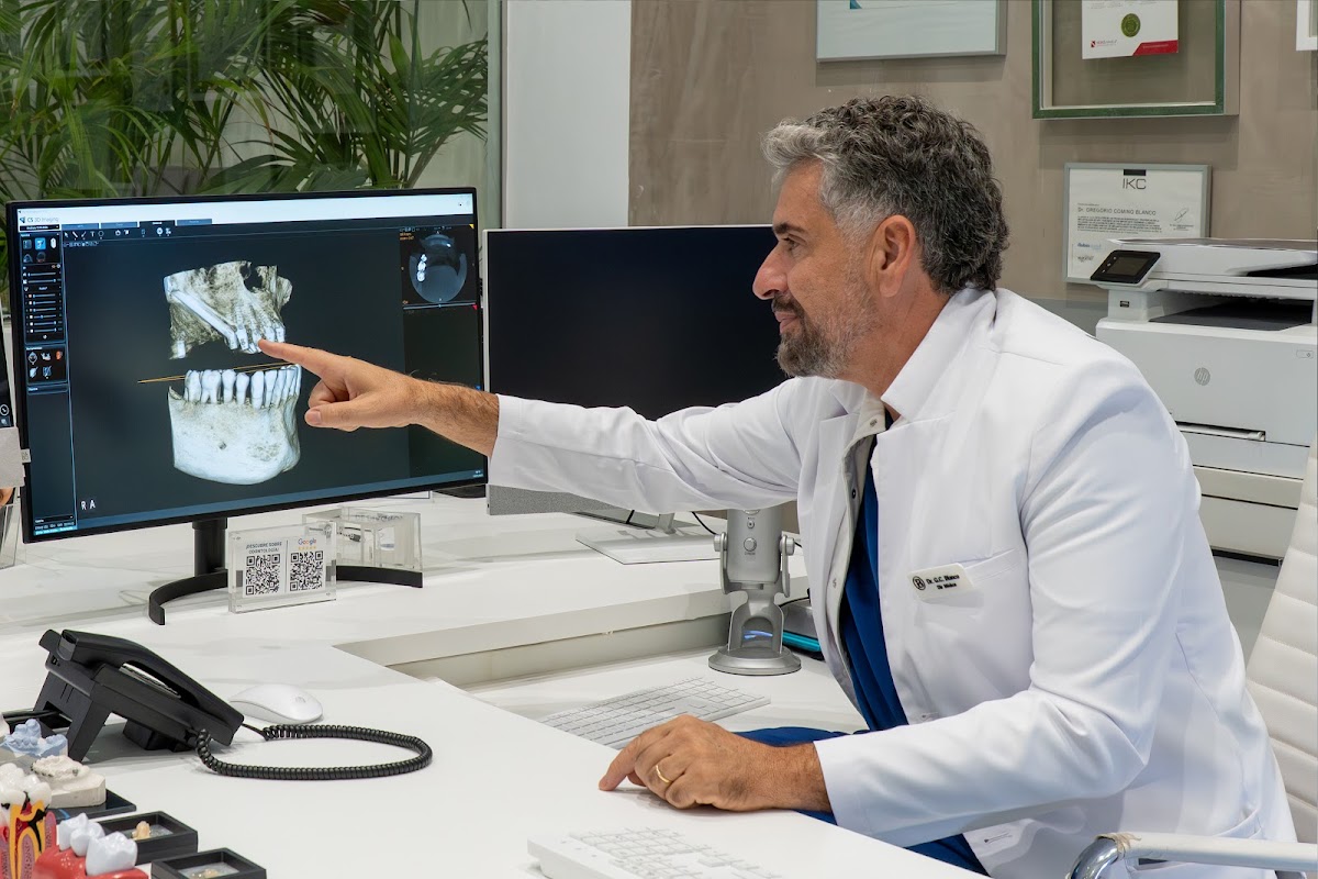 Salud Dental Blanco | Dentista Carabanchel Alto - dental clinic in Madrid, Spain