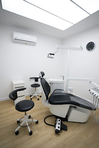 Dental Design Clinic Phuket town เด็นทัลดีไซน์คลินิก สาขาเมืองภูเก็ต