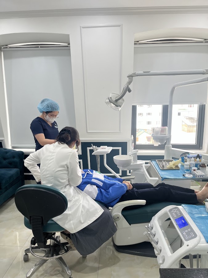Daisy International Dental Clinic Da Lat cosmetic dentistry