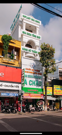 A Chau Cosmetic Dental