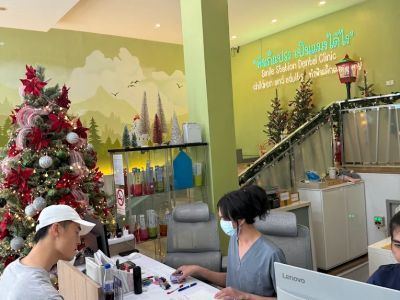Smile Station Dental Clinic waiting area in Phuket