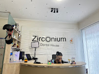 Zirconium Dental House