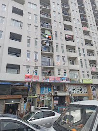 LA DENTIKA - Стоматологическая клиника доктора Кинцурашвили