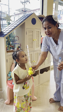 Dr.Au Children and Family Dental Clinic คลินิกทำฟันเด็กหมออุ