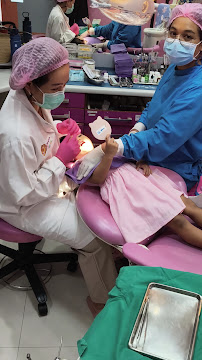 Dr.Au Children and Family Dental Clinic คลินิกทำฟันเด็กหมออุ