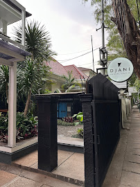 Djani Dental Studio - Klinik Gigi Jakarta Pusat Menteng