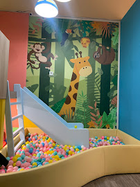 Audy Dental Mall of Indonesia (MOI) | Klinik Dokter Gigi Spesialis