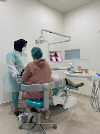 Axel Dental Condet - Klinik Gigi Pilihan Keluarga Indonesia