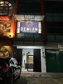 Demian Dental Clinic - Rawamangun - Klinik Konservasi Gigi Pertama di Jakarta Timur in Jakarta