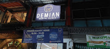 Demian Dental Clinic - Rawamangun - Klinik Konservasi Gigi Pertama di Jakarta Timur
