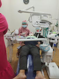 Demian Dental Clinic - Rawamangun - Klinik Konservasi Gigi Pertama di Jakarta Timur