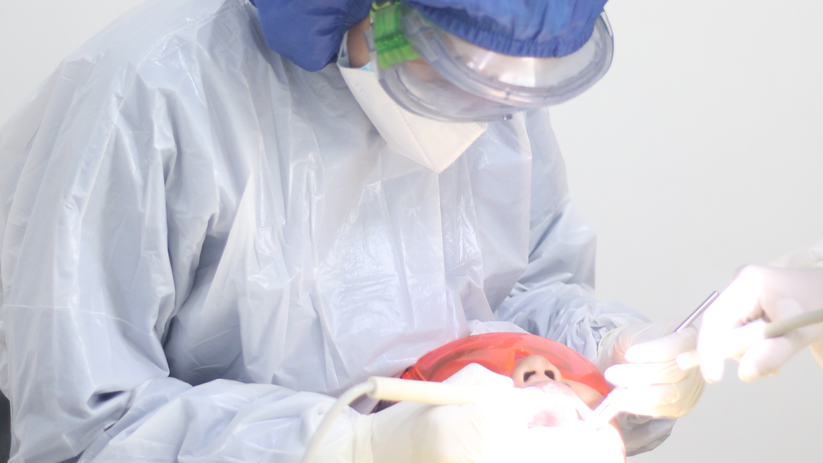 Dokter Gigi Jakarta Pusat - EDental - dental clinic in Jakarta, Indonesia