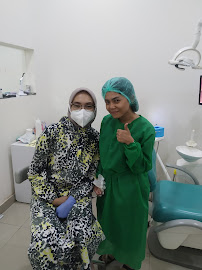 Axel Dental Buaran - Klinik Gigi Pilihan Keluarga Indonesia