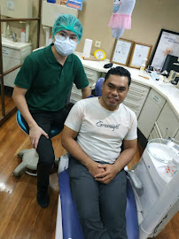 HH Implant Center