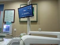 HH Implant Center
