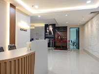 HH Implant Center