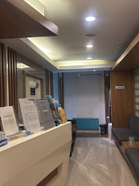 Sapphire Dental Aesthetic Sudirman | Spesialis Invisalign & Dental Implant