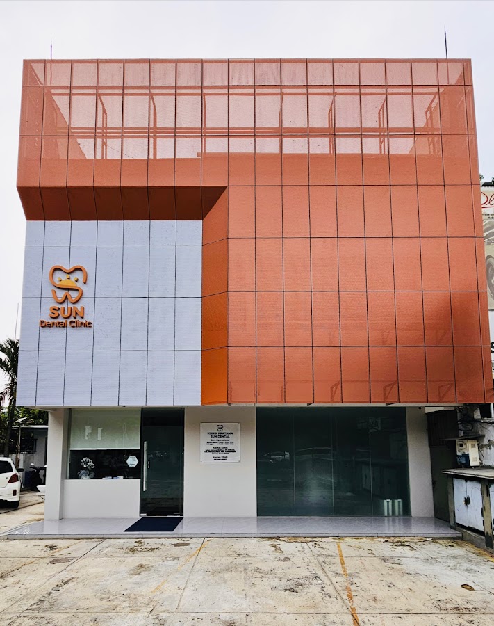 SUN Dental Clinic Jakarta Barat - Klinik Gigi: Orthodontist, Whitening, Implant & Cabut Gigi Bungsu - dental clinic in Jakarta, Indonesia