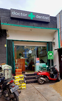 doctor dentist palmerah in Jakarta, Indonesia